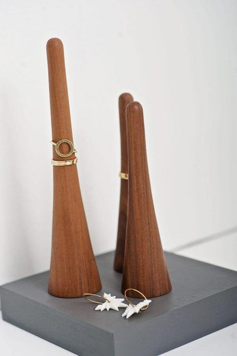 KEEPER Ringholder 15 cm – Valnød | HemmingsenInteriør