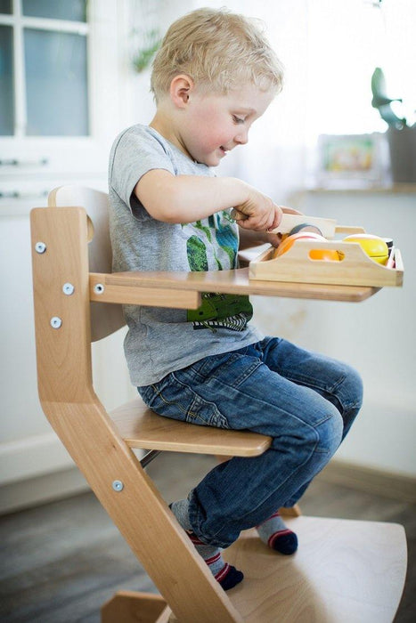 Højstol med spiseplade og sele- Vokser med dit barn | HemmingsenInteriør